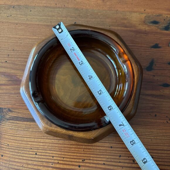 Vintage 1970s Cigar Ashtray Amber Glass 4 Finger Insert  7.5" Octagon Wood Base - Picture 4 of 10